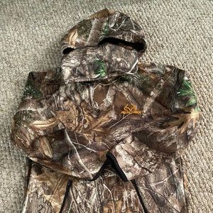 Boys’ Camo RealTree Hoodie Medium